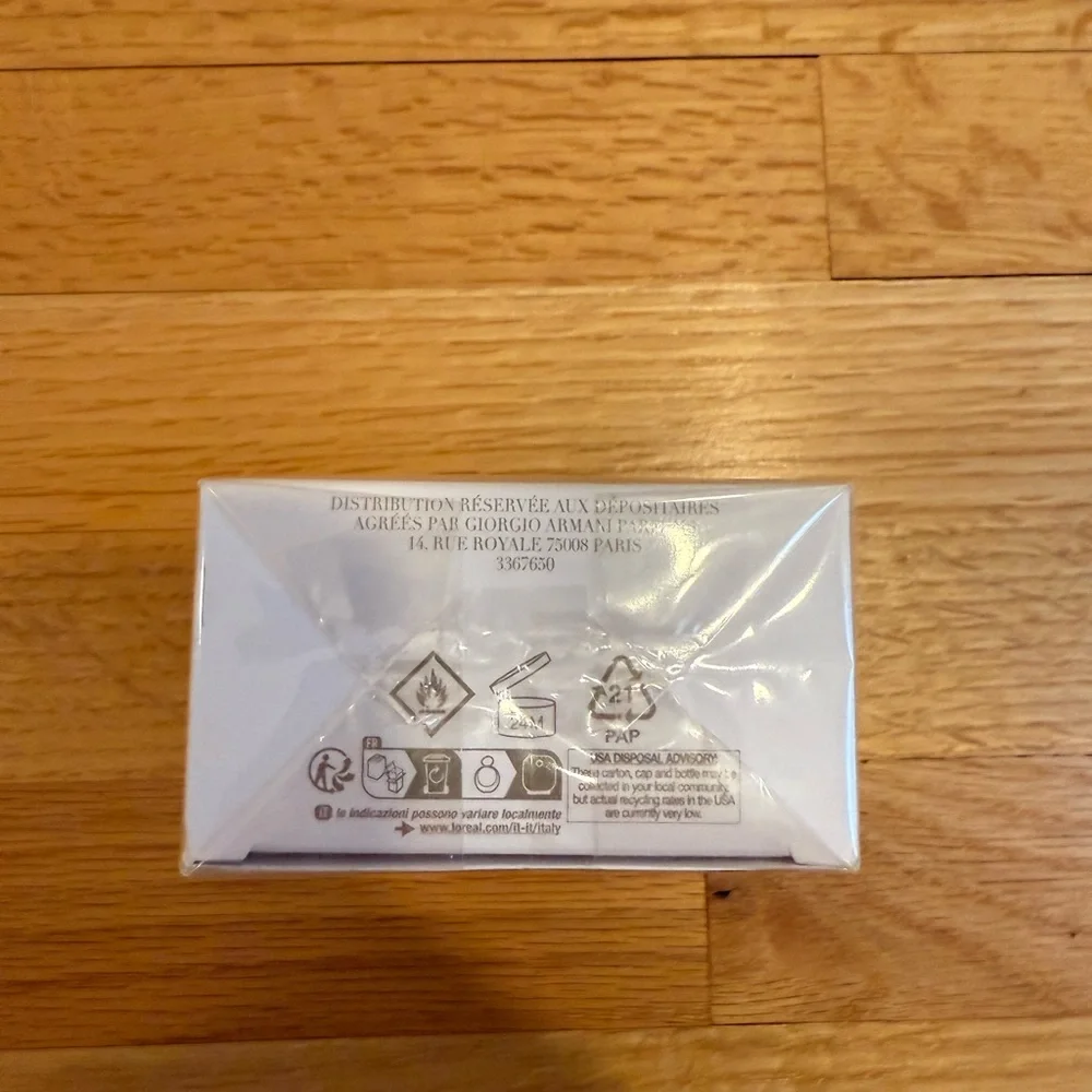 New in sealed package Giorgio Armani Acqua di Gioia Perfume - Picture 2 of 2